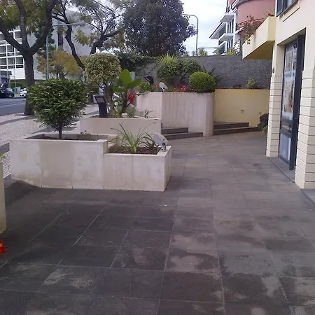 Turisticos Avenue Park פונשל