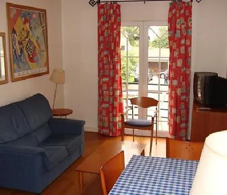 מלון דירות Turisticos Avenue Park פונשל